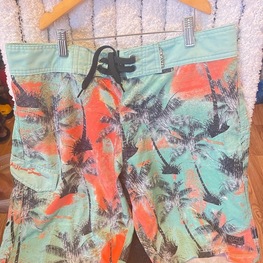 Maui and Sons Men's Stretch Boardshort Swim Trunks Colorful Tropical